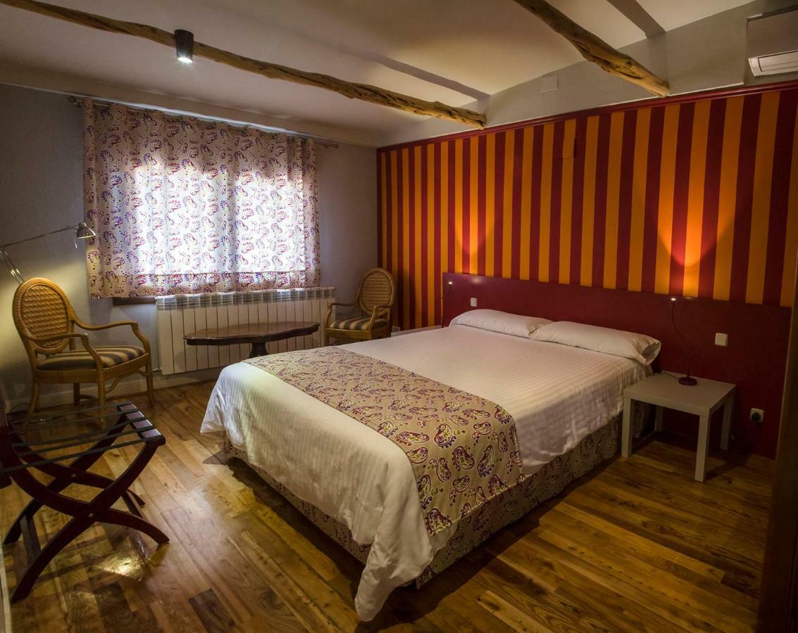 Apartamentos Rurales De La Sexma Del Sabinar Corduente Екстериор снимка