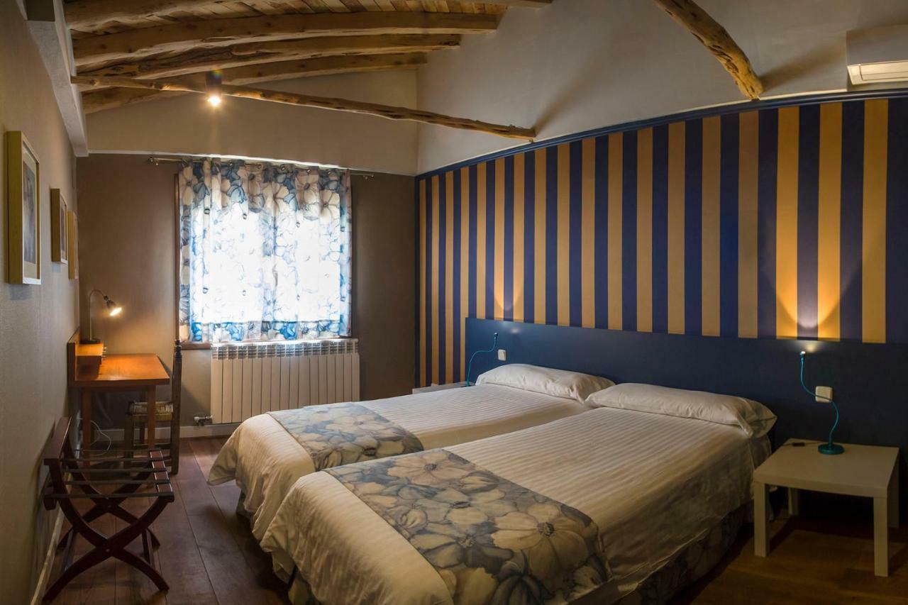 Apartamentos Rurales De La Sexma Del Sabinar Corduente Екстериор снимка
