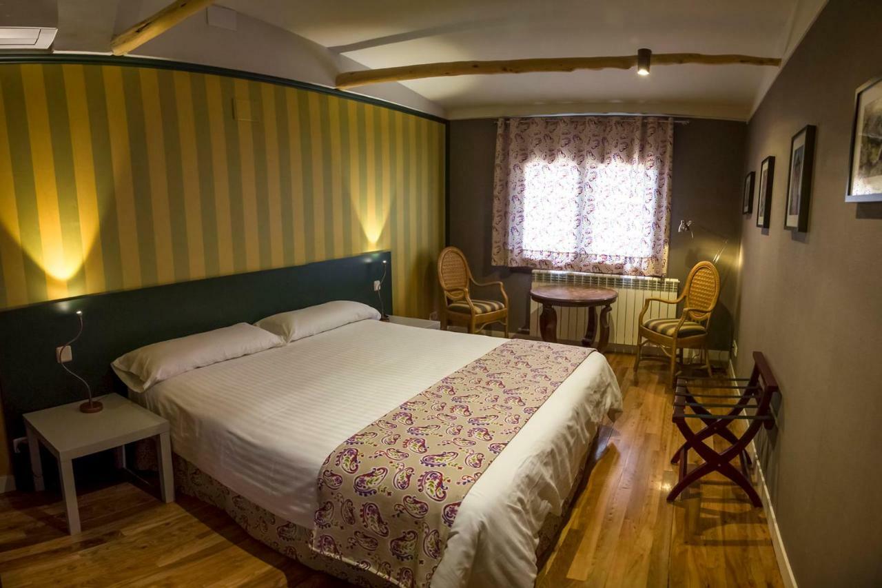 Apartamentos Rurales De La Sexma Del Sabinar Corduente Екстериор снимка