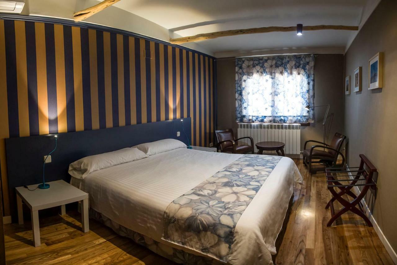 Apartamentos Rurales De La Sexma Del Sabinar Corduente Екстериор снимка