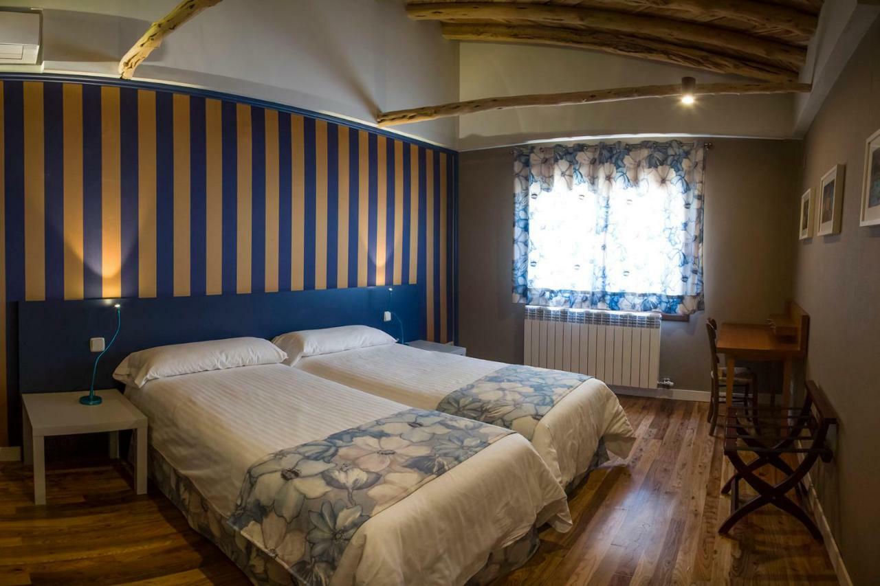 Apartamentos Rurales De La Sexma Del Sabinar Corduente Екстериор снимка